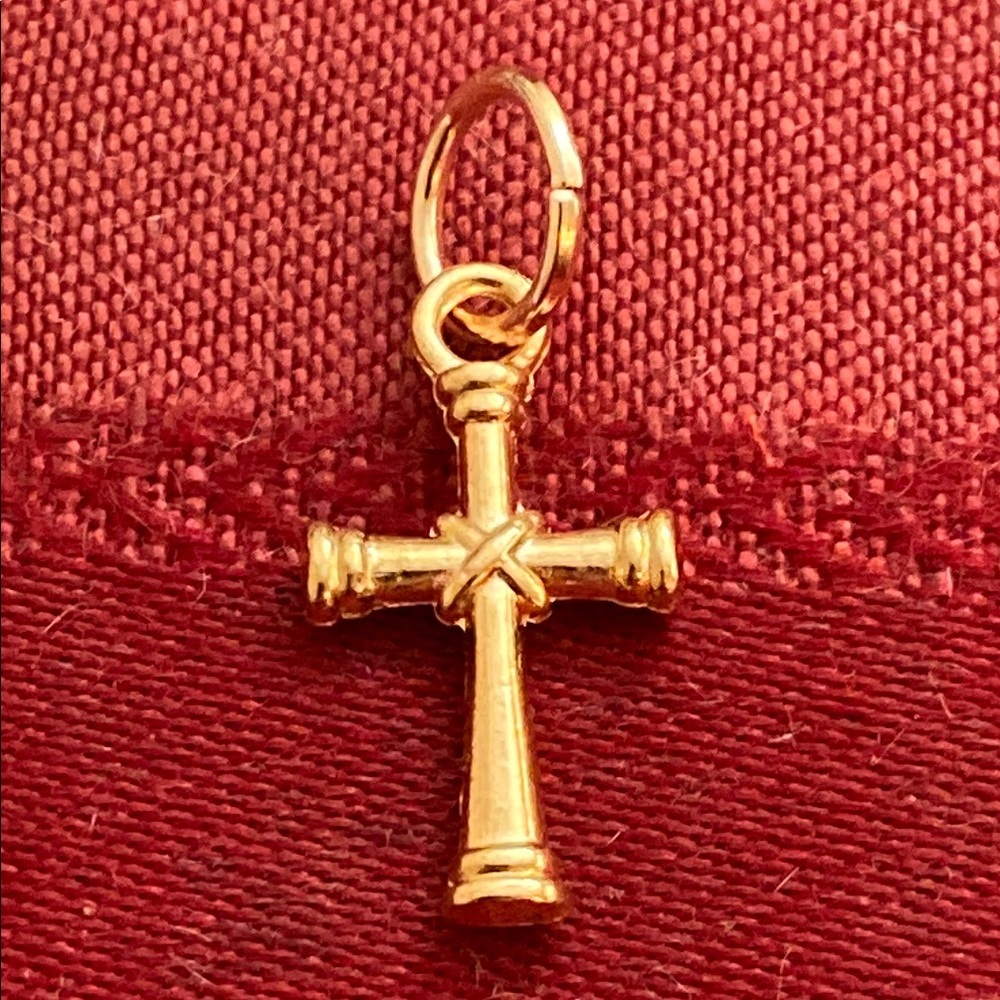 5/$10❤️❤️❤️NEW Rose Gold Tone Alloy Cross Pendant Charm